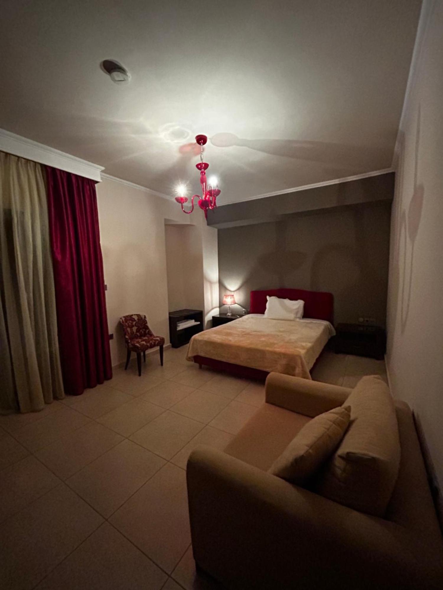 Faraggi Hotel Simvolí Eksteriør billede