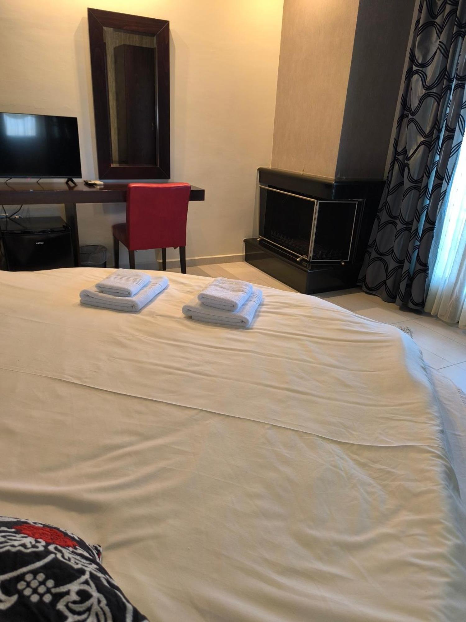 Faraggi Hotel Simvolí Eksteriør billede